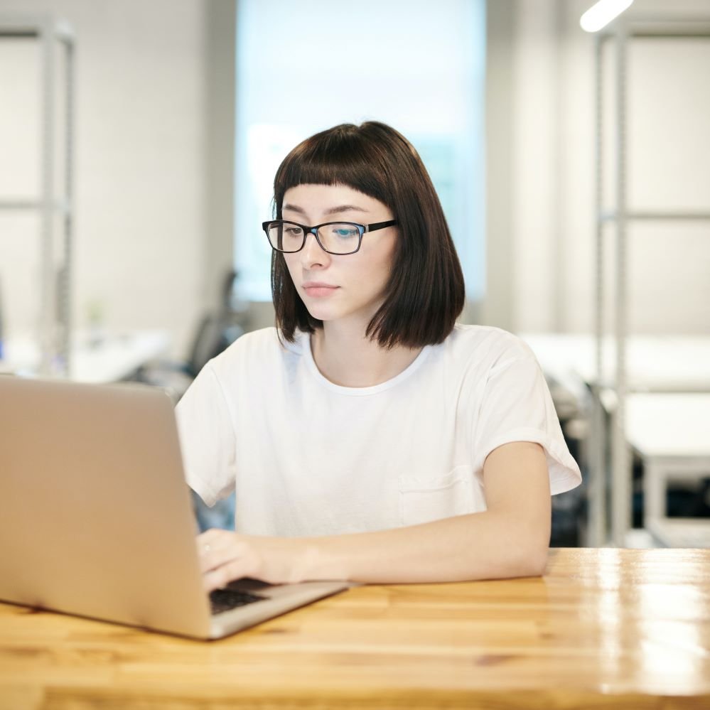types of affiliate marketing Photo by fauxels: https://www.pexels.com/photo/photo-of-woman-using-laptop-3184608/